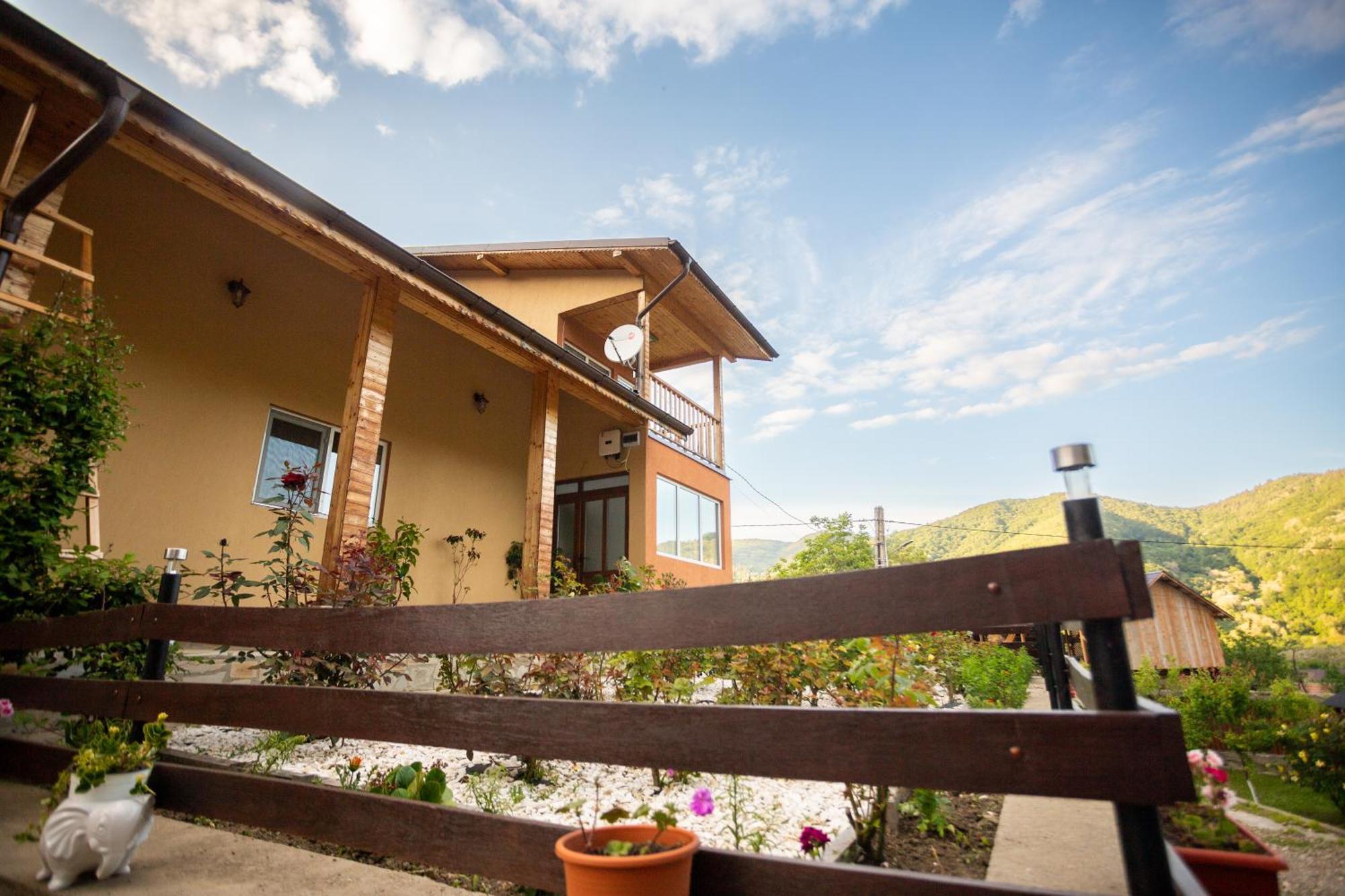 Casa Rumelia Paltineni 외부 사진