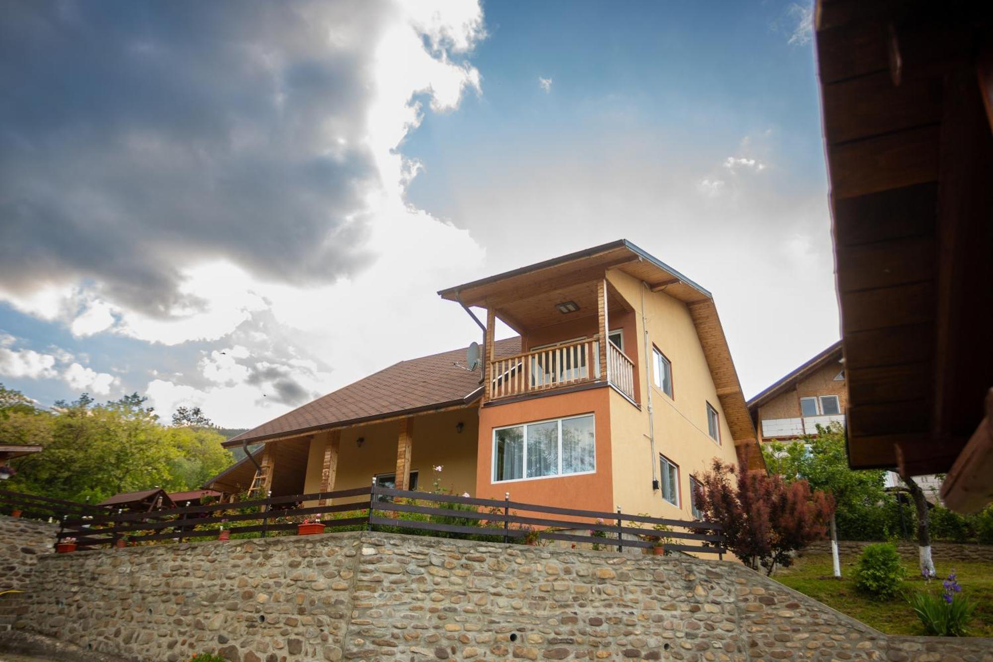 Casa Rumelia Paltineni 외부 사진