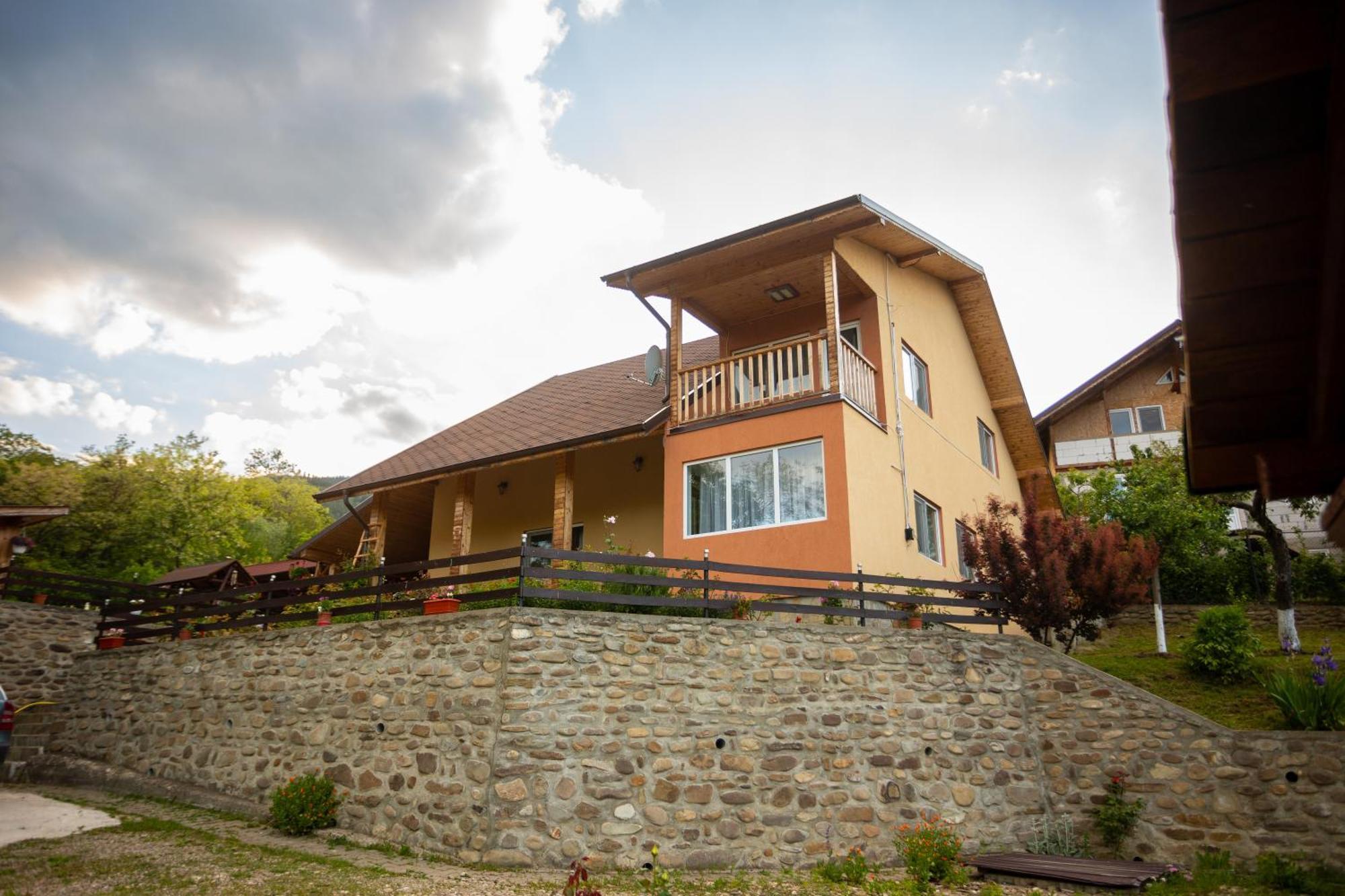 Casa Rumelia Paltineni 외부 사진